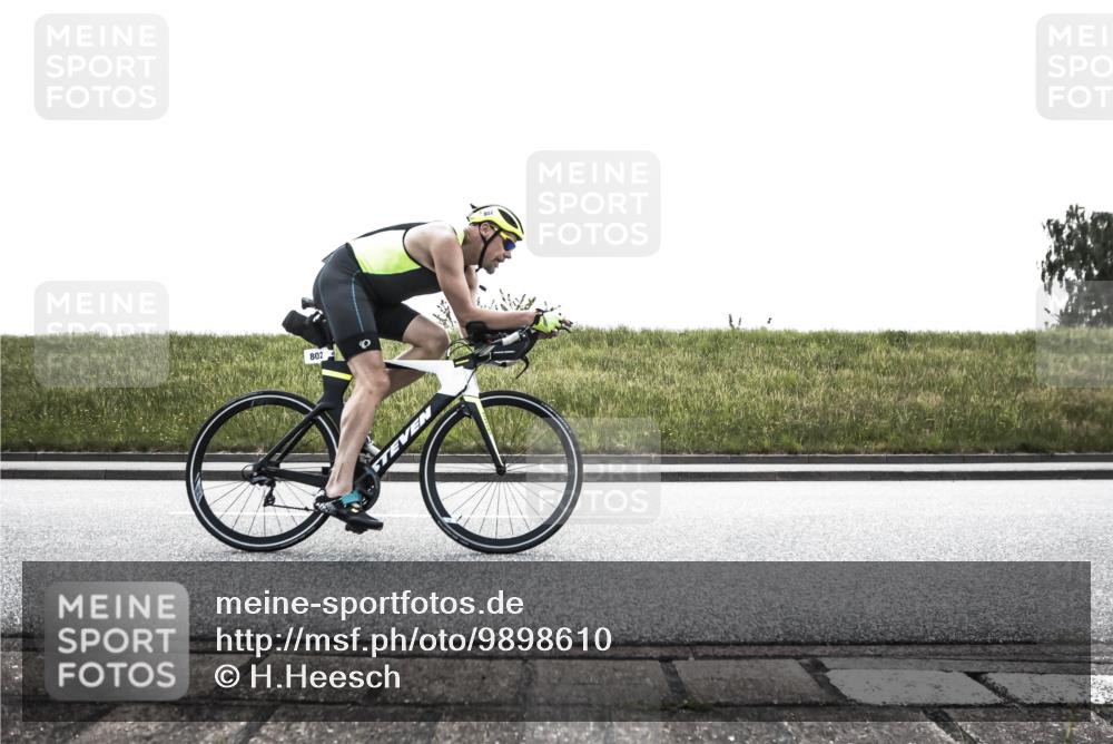 21.06.2026 - 29. Vierlanden-Triathlon H.Heesch http://msf.ph/oto/9898610 21.06.2026 11:18:30 Radfahren 177, 773, 802 meine-sportfotos.de