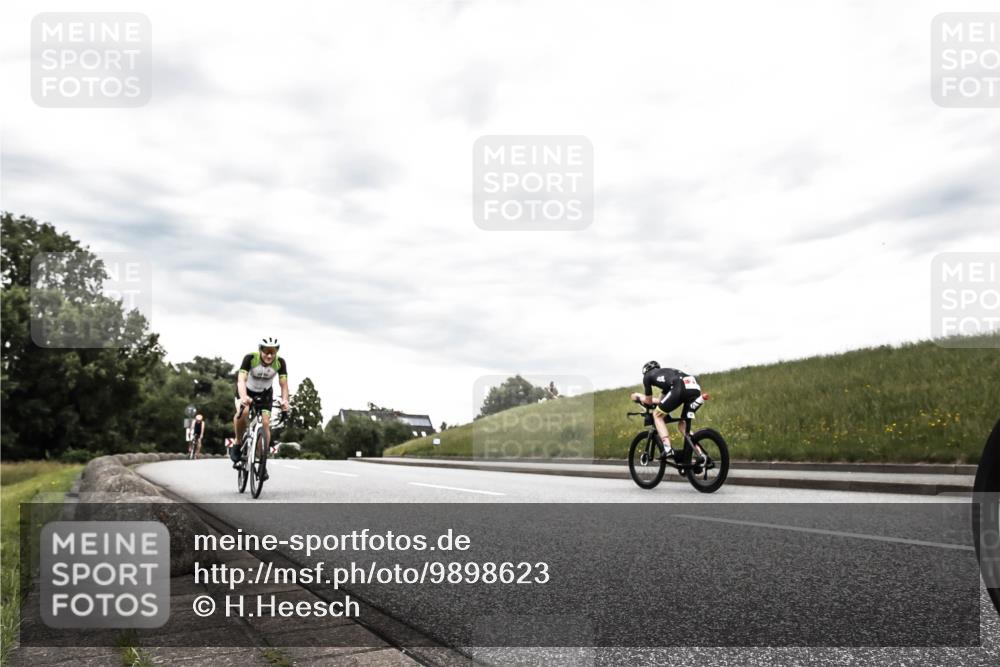 21.06.2026 - 29. Vierlanden-Triathlon H.Heesch http://msf.ph/oto/9898623 21.06.2026 10:19:59 Radfahren 69, 79, 163, 432 meine-sportfotos.de