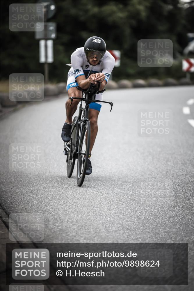 21.06.2026 - 29. Vierlanden-Triathlon H.Heesch http://msf.ph/oto/9898624 21.06.2026 10:05:33 Radfahren 5, 103, 135, 175, 195, 312 meine-sportfotos.de
