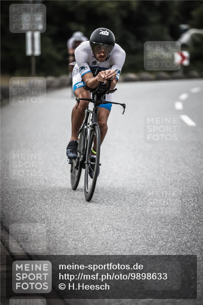 21.06.2026 - 29. Vierlanden-Triathlon H.Heesch http://msf.ph/oto/9898633 21.06.2026 10:05:33 Radfahren 5, 103, 135, 175, 195, 312 meine-sportfotos.de
