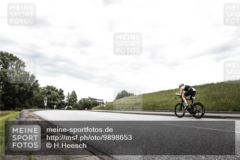 21.06.2026 - 29. Vierlanden-Triathlon H.Heesch http://msf.ph/oto/9898653 21.06.2026 10:20:30 Radfahren 435 meine-sportfotos.de