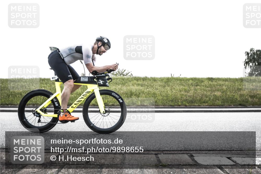 21.06.2026 - 29. Vierlanden-Triathlon H.Heesch http://msf.ph/oto/9898655 21.06.2026 11:19:39 Radfahren 39, 800, 811 meine-sportfotos.de