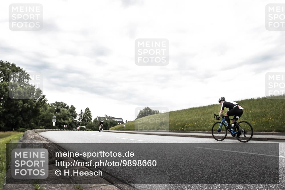 21.06.2026 - 29. Vierlanden-Triathlon H.Heesch http://msf.ph/oto/9898660 21.06.2026 10:20:31 Radfahren 435 meine-sportfotos.de
