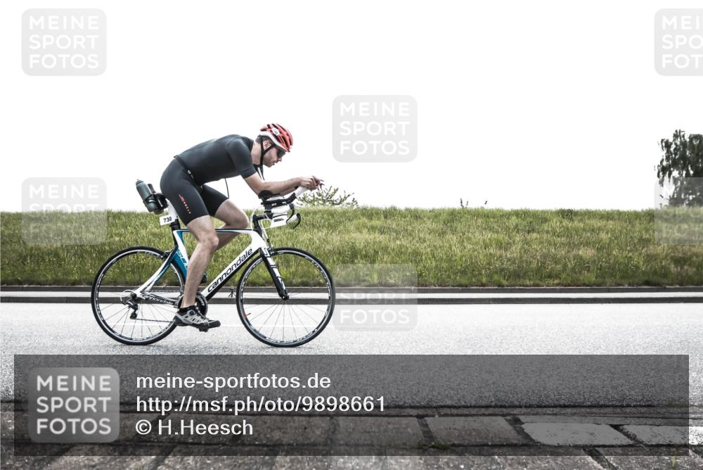 21.06.2026 - 29. Vierlanden-Triathlon H.Heesch http://msf.ph/oto/9898661 21.06.2026 11:19:51 Radfahren 252, 280, 730, 764, 800, 805 meine-sportfotos.de