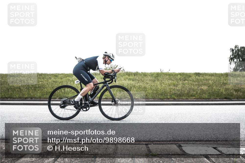 21.06.2026 - 29. Vierlanden-Triathlon H.Heesch http://msf.ph/oto/9898668 21.06.2026 11:19:54 Radfahren 252, 280, 292, 730, 764, 805 meine-sportfotos.de
