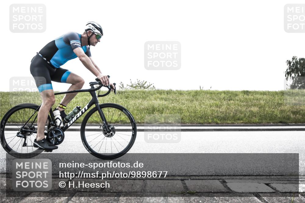 21.06.2026 - 29. Vierlanden-Triathlon H.Heesch http://msf.ph/oto/9898677 21.06.2026 11:20:11 Radfahren 5, 20, 167, 301, 777, 782, 798 meine-sportfotos.de