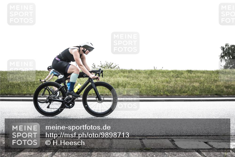 21.06.2026 - 29. Vierlanden-Triathlon H.Heesch http://msf.ph/oto/9898713 21.06.2026 11:21:27 Radfahren 235, 264, 295 meine-sportfotos.de