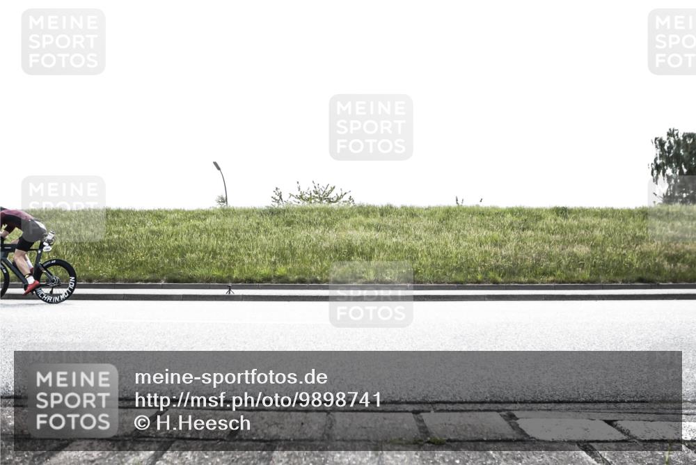 21.06.2026 - 29. Vierlanden-Triathlon H.Heesch http://msf.ph/oto/9898741 21.06.2026 11:22:17 Radfahren 265, 770, 1354 meine-sportfotos.de