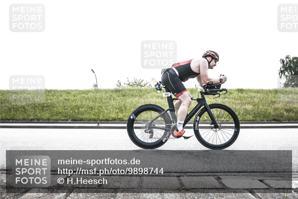 21.06.2026 - 29. Vierlanden-Triathlon H.Heesch http://msf.ph/oto/9898744 21.06.2026 11:22:18 Radfahren 265, 770 meine-sportfotos.de