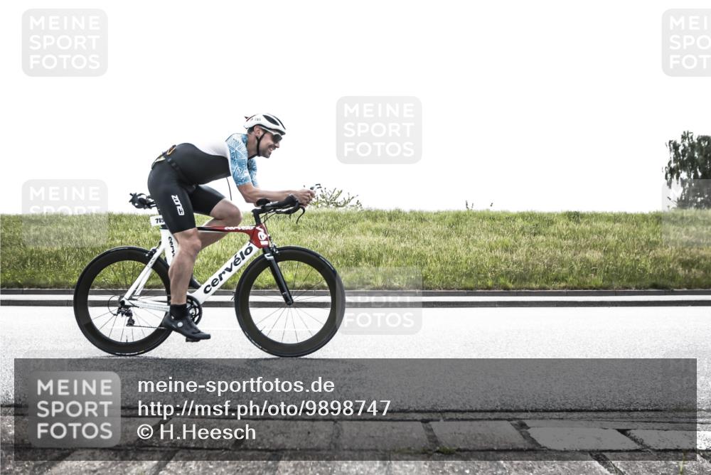 21.06.2026 - 29. Vierlanden-Triathlon H.Heesch http://msf.ph/oto/9898747 21.06.2026 11:22:27 Radfahren 96, 780, 785 meine-sportfotos.de