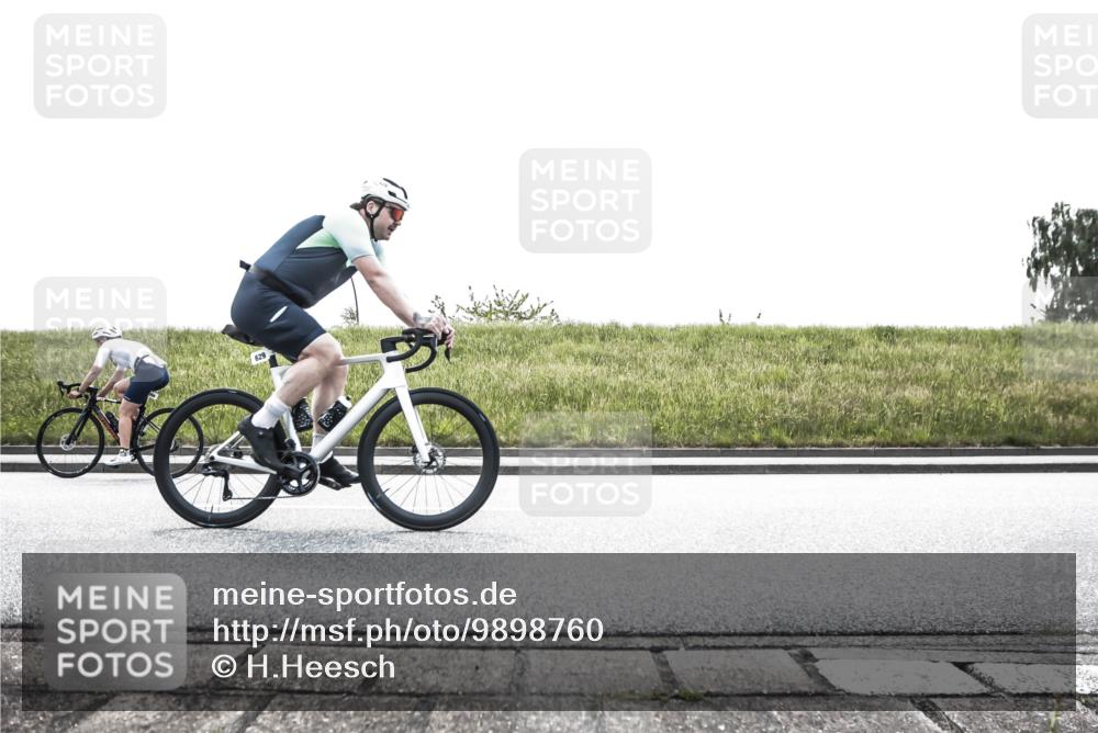 21.06.2026 - 29. Vierlanden-Triathlon H.Heesch http://msf.ph/oto/9898760 21.06.2026 11:22:58 Radfahren 221, 269, 629, 795, 809 meine-sportfotos.de