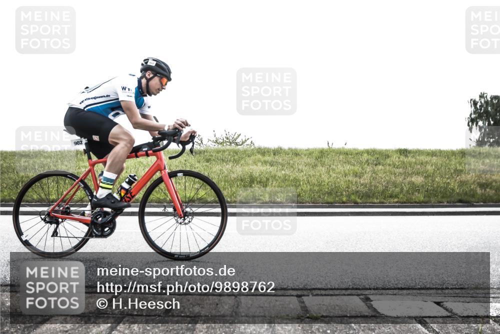 21.06.2026 - 29. Vierlanden-Triathlon H.Heesch http://msf.ph/oto/9898762 21.06.2026 11:23:06 Radfahren 639, 752, 759, 795, 902 meine-sportfotos.de