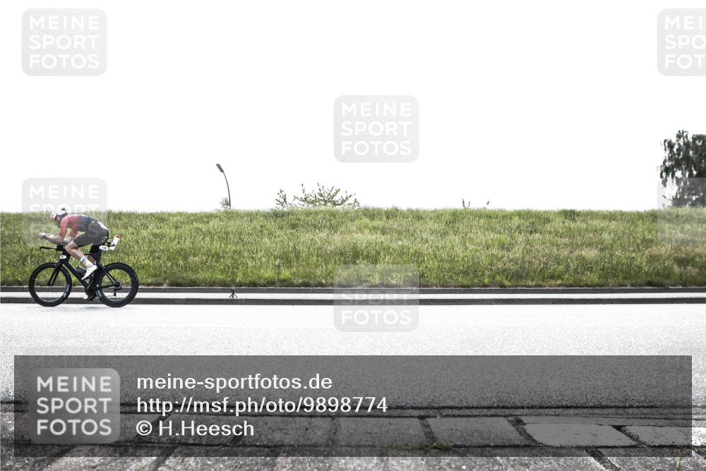 21.06.2026 - 29. Vierlanden-Triathlon H.Heesch http://msf.ph/oto/9898774 21.06.2026 11:23:23 Radfahren 130, 135, 266, 819 meine-sportfotos.de