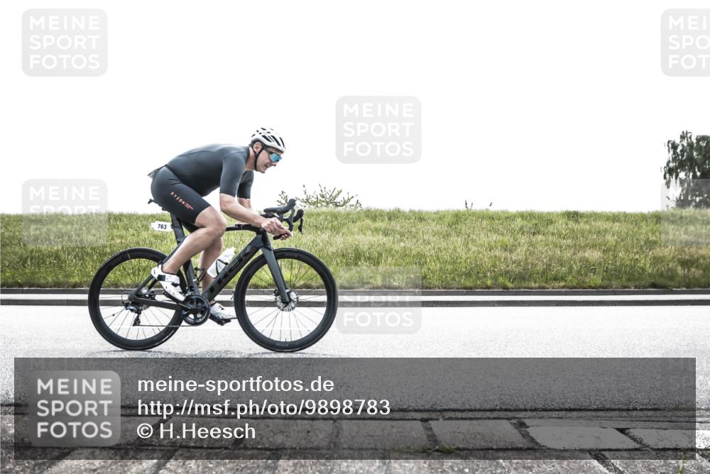 21.06.2026 - 29. Vierlanden-Triathlon H.Heesch http://msf.ph/oto/9898783 21.06.2026 11:23:46 Radfahren 763 meine-sportfotos.de