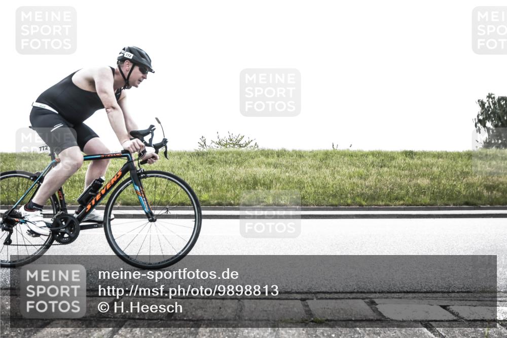 21.06.2026 - 29. Vierlanden-Triathlon H.Heesch http://msf.ph/oto/9898813 21.06.2026 11:24:31 Radfahren 281, 283, 772, 845 meine-sportfotos.de