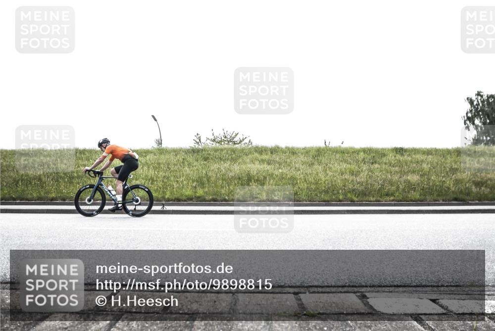 21.06.2026 - 29. Vierlanden-Triathlon H.Heesch http://msf.ph/oto/9898815 21.06.2026 11:24:34 Radfahren 281, 283, 772 meine-sportfotos.de