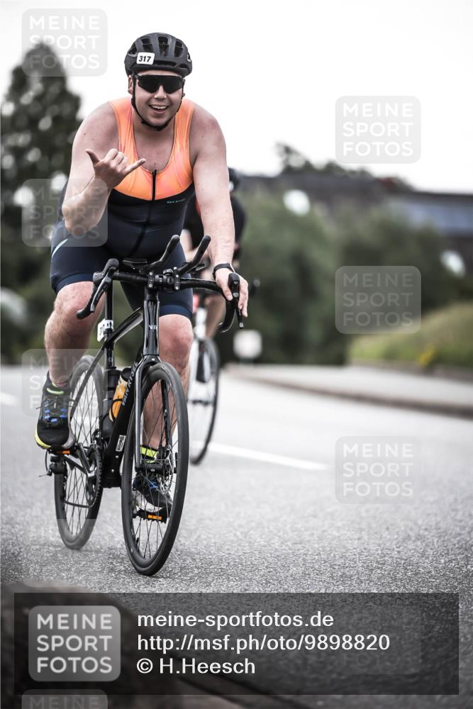 21.06.2026 - 29. Vierlanden-Triathlon H.Heesch http://msf.ph/oto/9898820 21.06.2026 10:05:54 Radfahren 159, 317, 346 meine-sportfotos.de
