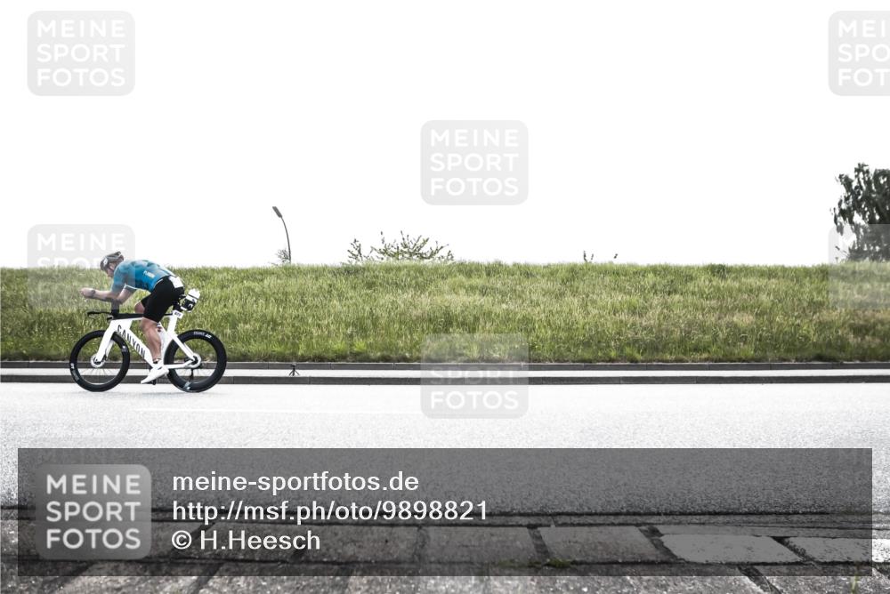 21.06.2026 - 29. Vierlanden-Triathlon H.Heesch http://msf.ph/oto/9898821 21.06.2026 11:24:51 Radfahren 677 meine-sportfotos.de