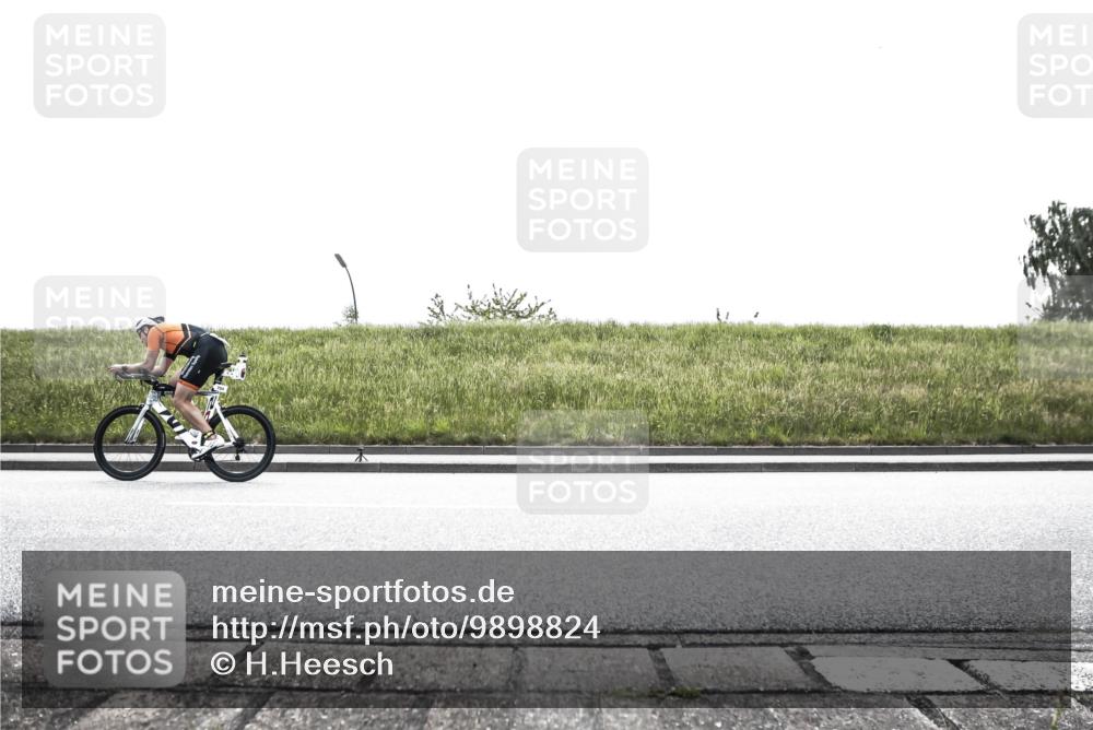 21.06.2026 - 29. Vierlanden-Triathlon H.Heesch http://msf.ph/oto/9898824 21.06.2026 11:25:08 Radfahren 704, 876 meine-sportfotos.de
