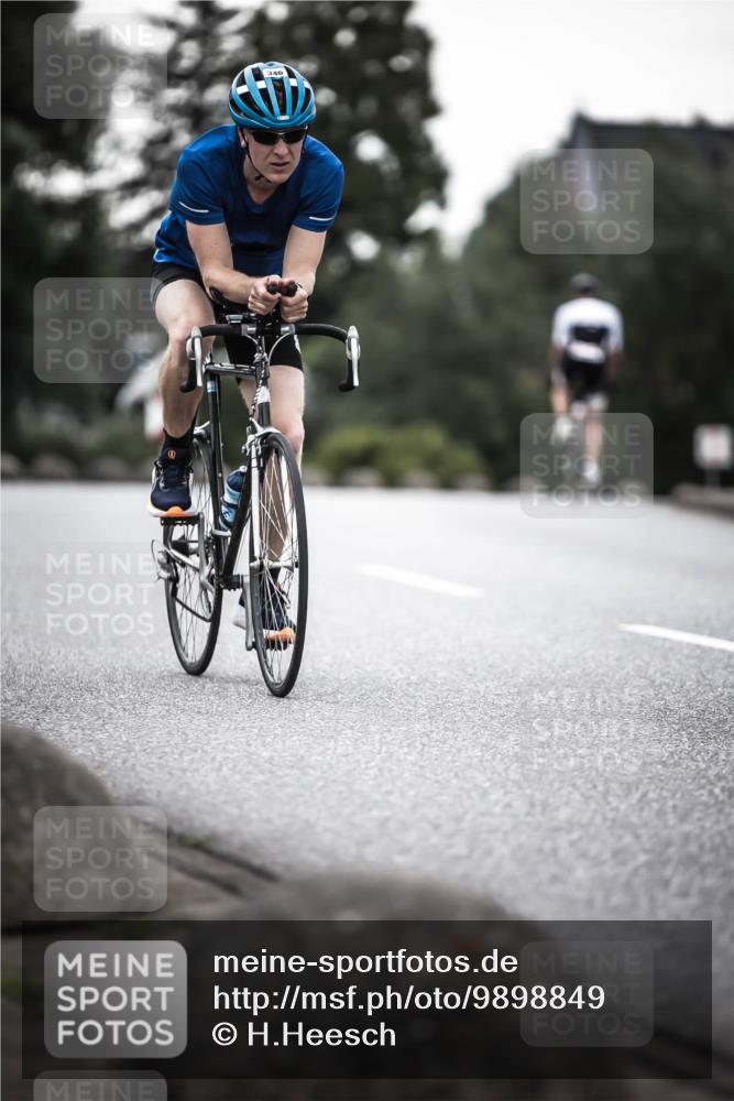 21.06.2026 - 29. Vierlanden-Triathlon H.Heesch http://msf.ph/oto/9898849 21.06.2026 10:06:00 Radfahren 346 meine-sportfotos.de