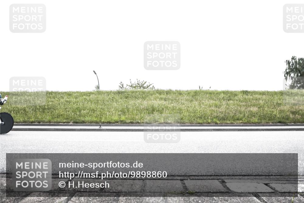 21.06.2026 - 29. Vierlanden-Triathlon H.Heesch http://msf.ph/oto/9898860 21.06.2026 11:26:20 Radfahren 289, 663, 754 meine-sportfotos.de