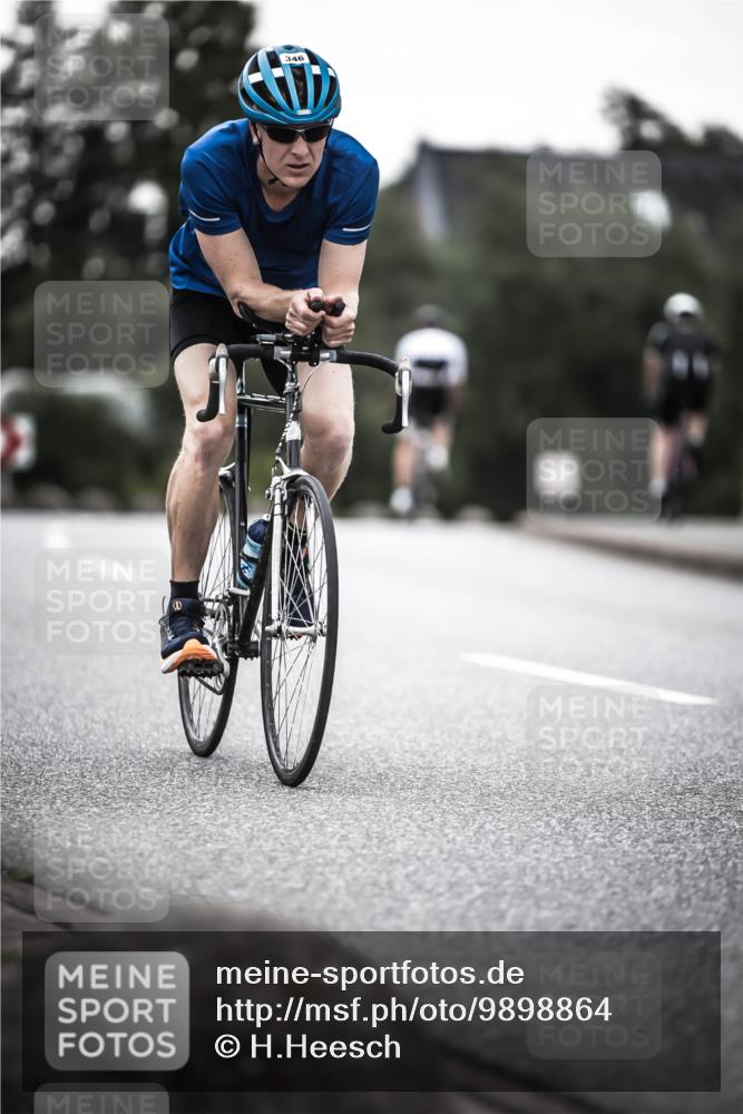 21.06.2026 - 29. Vierlanden-Triathlon H.Heesch http://msf.ph/oto/9898864 21.06.2026 10:06:00 Radfahren 346 meine-sportfotos.de