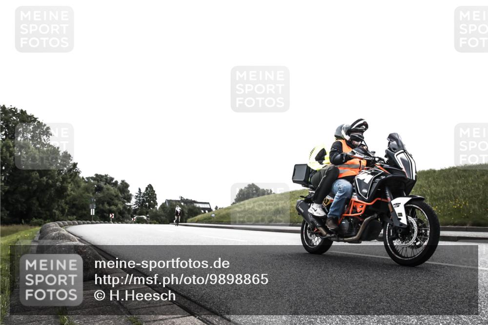 21.06.2026 - 29. Vierlanden-Triathlon H.Heesch http://msf.ph/oto/9898865 21.06.2026 10:48:31 Radfahren 225, 369, 477, 1354 meine-sportfotos.de
