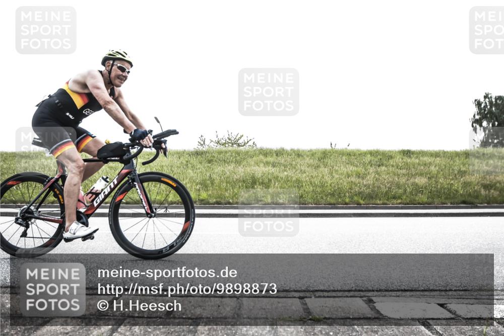 21.06.2026 - 29. Vierlanden-Triathlon H.Heesch http://msf.ph/oto/9898873 21.06.2026 11:26:45 Radfahren 217, 761, 863 meine-sportfotos.de