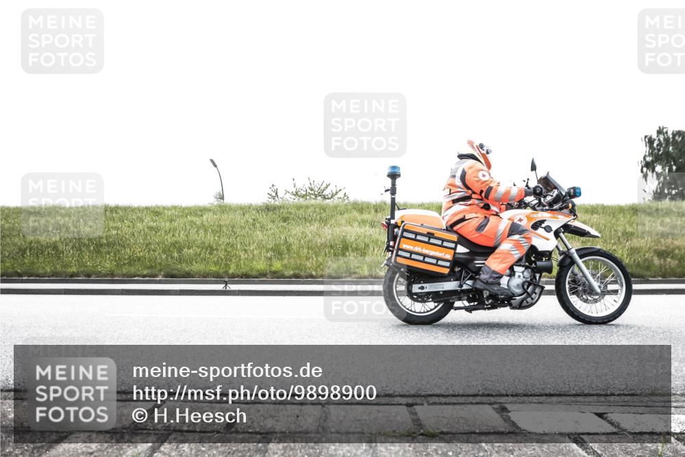 21.06.2026 - 29. Vierlanden-Triathlon H.Heesch http://msf.ph/oto/9898900 21.06.2026 11:27:37 Radfahren 230, 769 meine-sportfotos.de