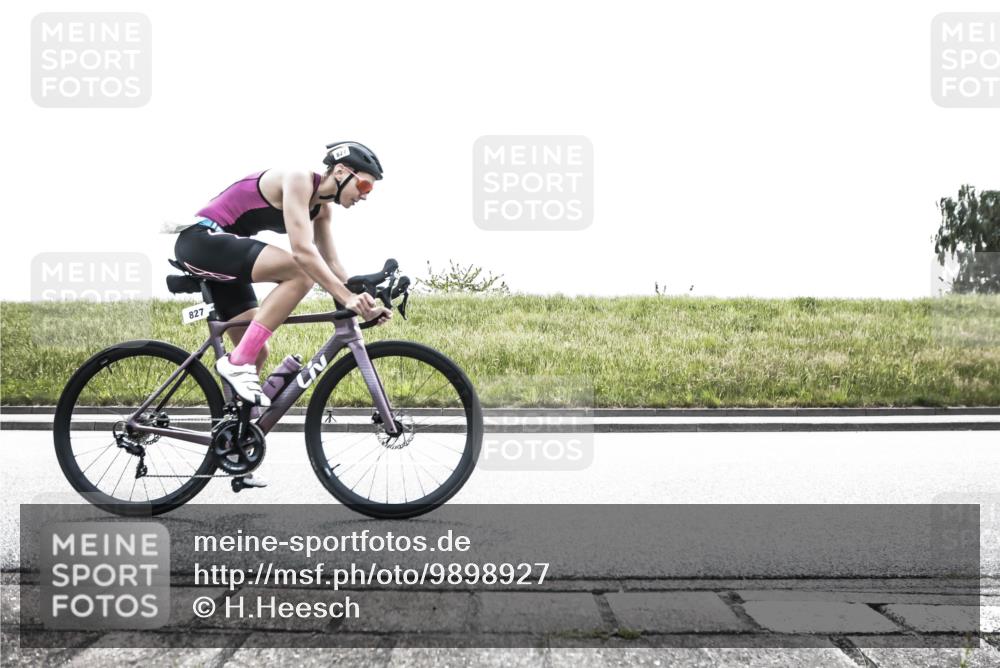 21.06.2026 - 29. Vierlanden-Triathlon H.Heesch http://msf.ph/oto/9898927 21.06.2026 11:28:19 Radfahren 171, 827, 879, 892 meine-sportfotos.de