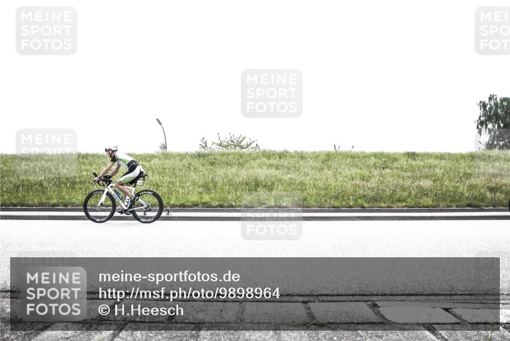 21.06.2026 - 29. Vierlanden-Triathlon H.Heesch http://msf.ph/oto/9898964 21.06.2026 11:29:12 Radfahren 163, 288, 653, 897, 1353 meine-sportfotos.de