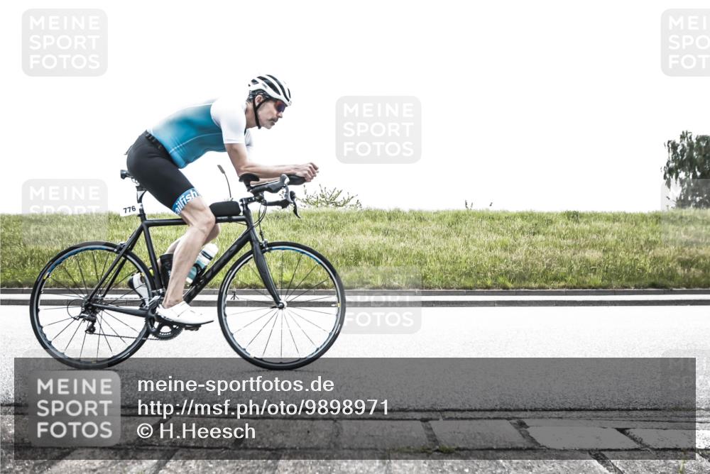 21.06.2026 - 29. Vierlanden-Triathlon H.Heesch http://msf.ph/oto/9898971 21.06.2026 11:29:22 Radfahren 653, 776, 887 meine-sportfotos.de