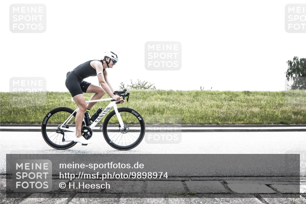 21.06.2026 - 29. Vierlanden-Triathlon H.Heesch http://msf.ph/oto/9898974 21.06.2026 11:29:27 Radfahren 776, 887 meine-sportfotos.de