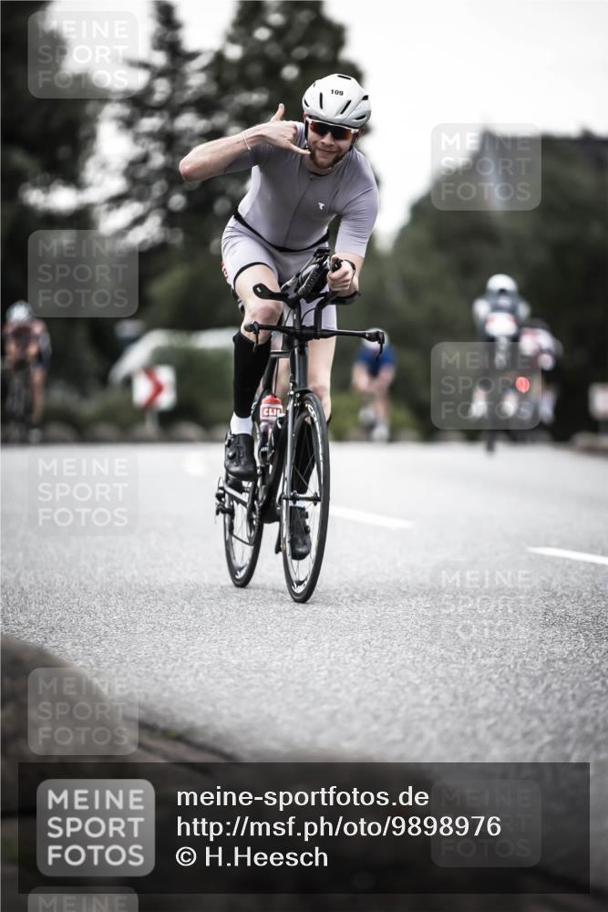21.06.2026 - 29. Vierlanden-Triathlon H.Heesch http://msf.ph/oto/9898976 21.06.2026 10:06:23 Radfahren 109, 147, 165, 360, 381 meine-sportfotos.de