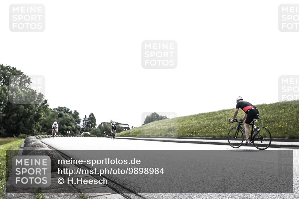 21.06.2026 - 29. Vierlanden-Triathlon H.Heesch http://msf.ph/oto/9898984 21.06.2026 10:51:09 Radfahren 269, 549 meine-sportfotos.de