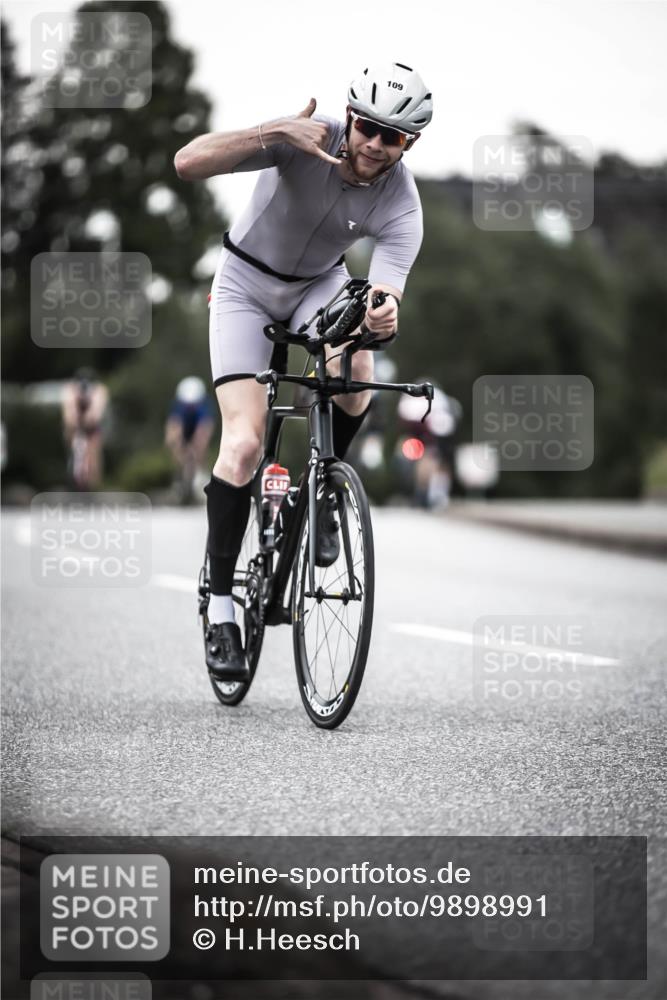 21.06.2026 - 29. Vierlanden-Triathlon H.Heesch http://msf.ph/oto/9898991 21.06.2026 10:06:23 Radfahren 109, 147, 165, 360, 381 meine-sportfotos.de