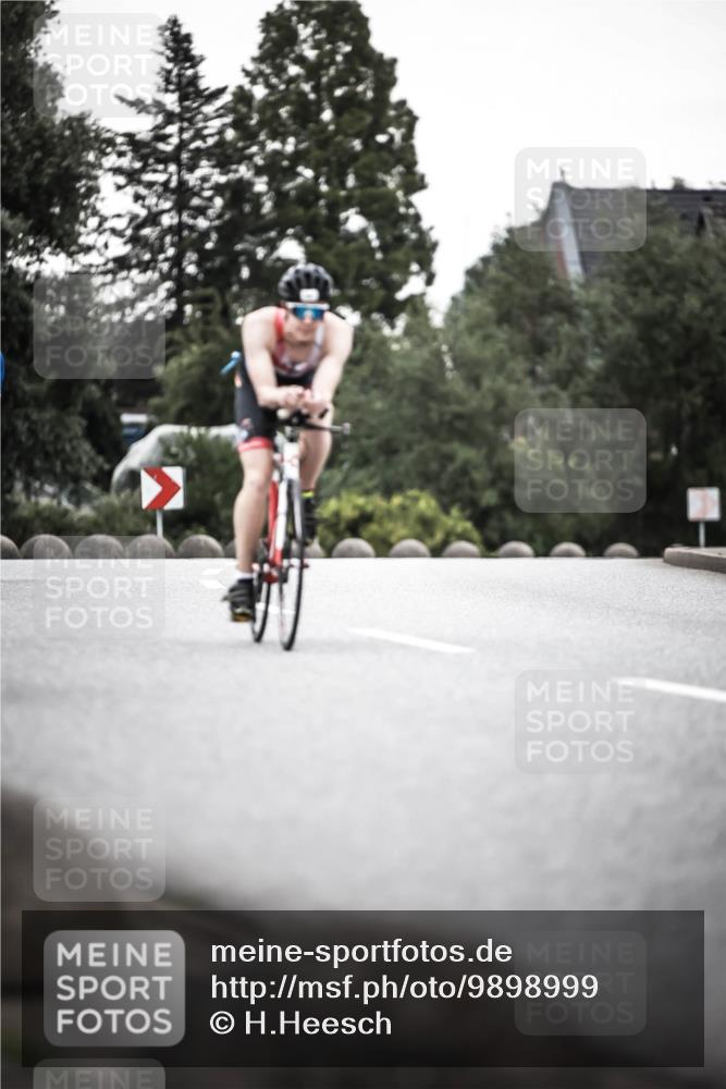 21.06.2026 - 29. Vierlanden-Triathlon H.Heesch http://msf.ph/oto/9898999 21.06.2026 10:06:27 Radfahren 109, 147, 165, 360, 381 meine-sportfotos.de
