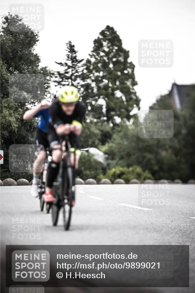 21.06.2026 - 29. Vierlanden-Triathlon H.Heesch http://msf.ph/oto/9899021 21.06.2026 10:06:29 Radfahren 147, 165, 360, 381 meine-sportfotos.de