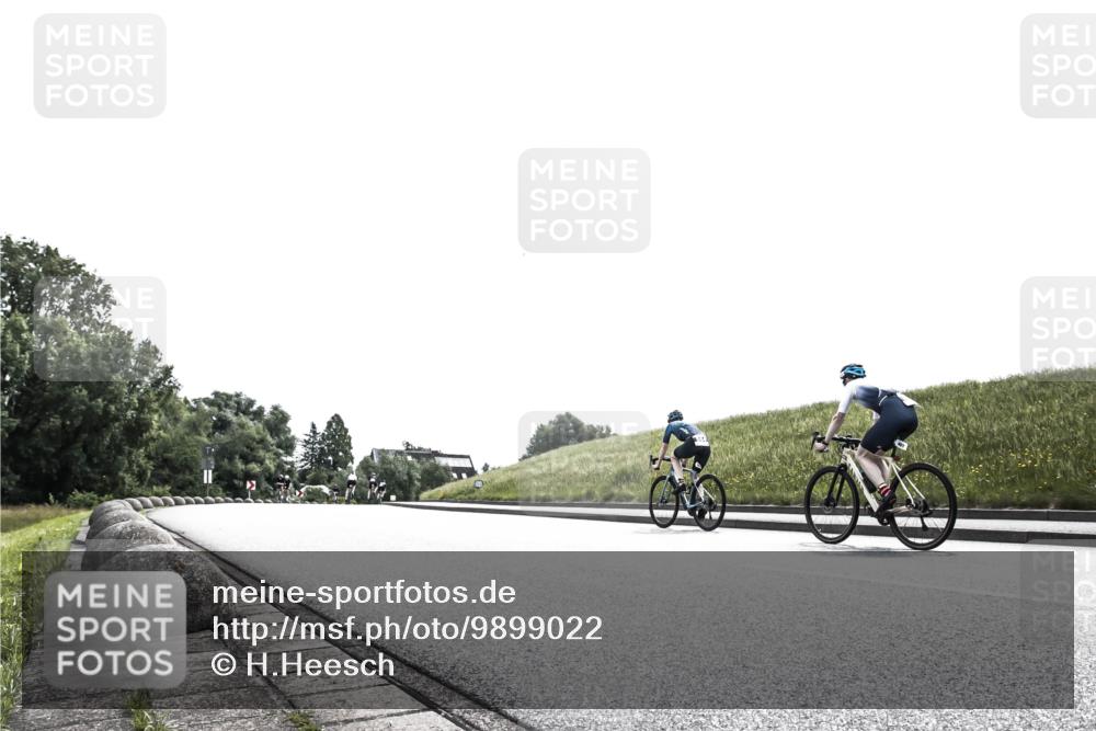 21.06.2026 - 29. Vierlanden-Triathlon H.Heesch http://msf.ph/oto/9899022 21.06.2026 10:51:28 Radfahren 427 meine-sportfotos.de