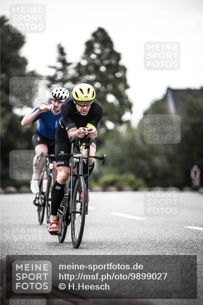 21.06.2026 - 29. Vierlanden-Triathlon H.Heesch http://msf.ph/oto/9899027 21.06.2026 10:06:29 Radfahren 147, 165, 360, 381 meine-sportfotos.de