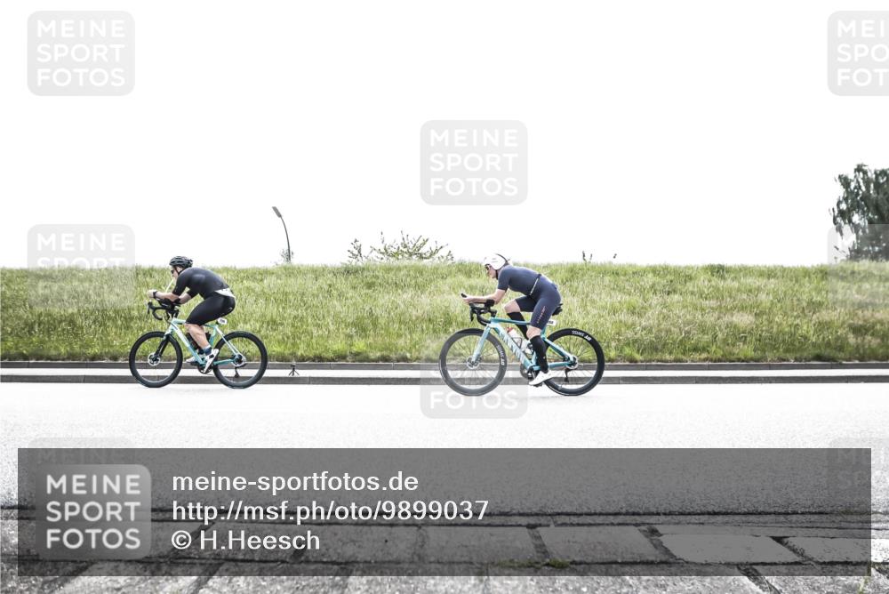 21.06.2026 - 29. Vierlanden-Triathlon H.Heesch http://msf.ph/oto/9899037 21.06.2026 11:31:32 Radfahren 200, 268, 667, 739, 788 meine-sportfotos.de