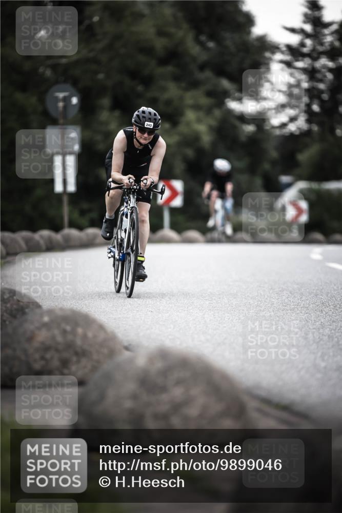 21.06.2026 - 29. Vierlanden-Triathlon H.Heesch http://msf.ph/oto/9899046 21.06.2026 10:06:38 Radfahren 243, 306, 349, 361 meine-sportfotos.de