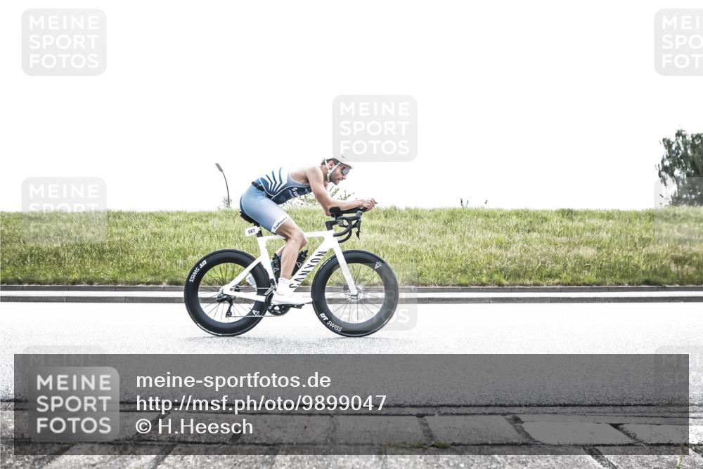 21.06.2026 - 29. Vierlanden-Triathlon H.Heesch http://msf.ph/oto/9899047 21.06.2026 11:31:38 Radfahren 205, 662, 667, 788 meine-sportfotos.de