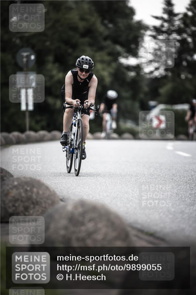 21.06.2026 - 29. Vierlanden-Triathlon H.Heesch http://msf.ph/oto/9899055 21.06.2026 10:06:38 Radfahren 243, 306, 349, 361 meine-sportfotos.de