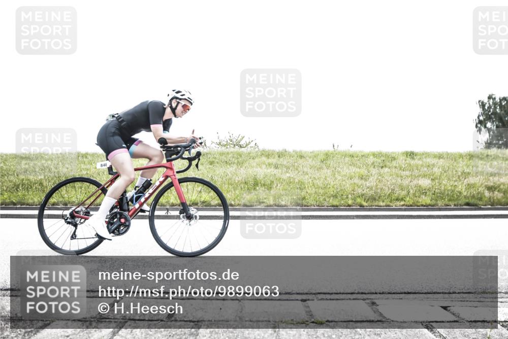21.06.2026 - 29. Vierlanden-Triathlon H.Heesch http://msf.ph/oto/9899063 21.06.2026 11:32:02 Radfahren 276, 848 meine-sportfotos.de