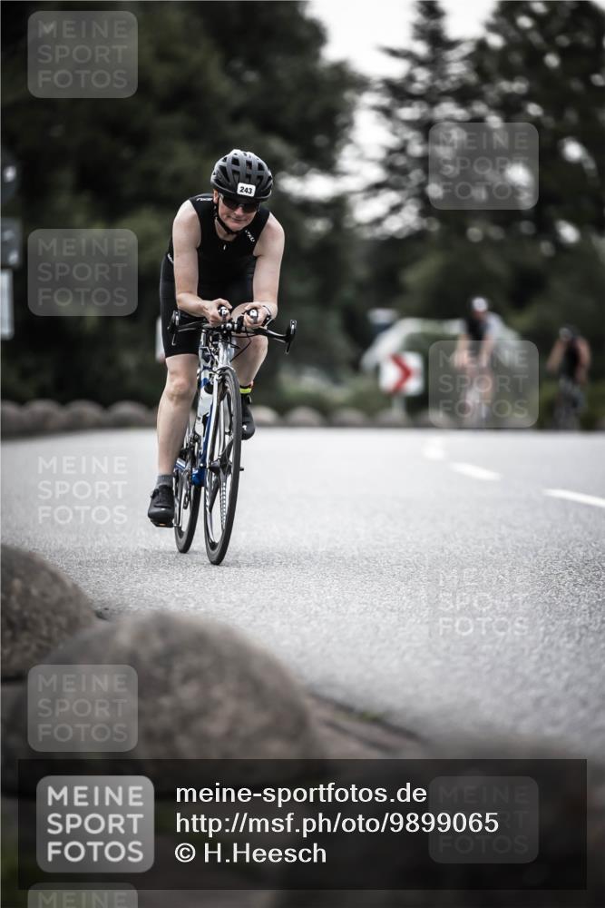 21.06.2026 - 29. Vierlanden-Triathlon H.Heesch http://msf.ph/oto/9899065 21.06.2026 10:06:38 Radfahren 243, 306, 349, 361 meine-sportfotos.de