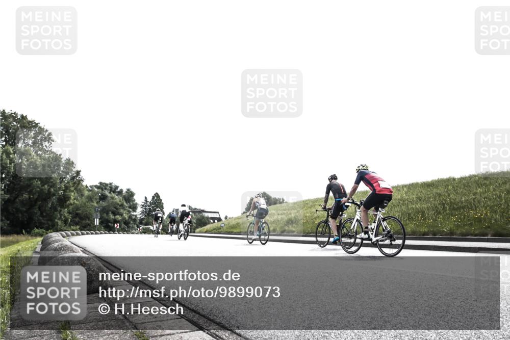 21.06.2026 - 29. Vierlanden-Triathlon H.Heesch http://msf.ph/oto/9899073 21.06.2026 10:51:51 Radfahren 18, 75, 105, 279 meine-sportfotos.de