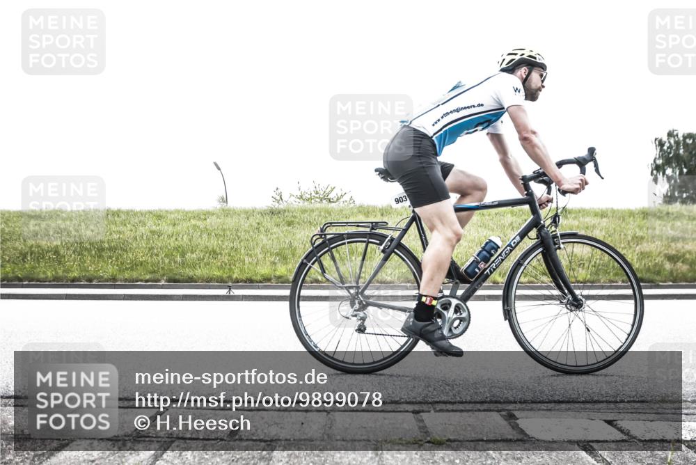 21.06.2026 - 29. Vierlanden-Triathlon H.Heesch http://msf.ph/oto/9899078 21.06.2026 11:32:28 Radfahren 168, 264, 668, 677, 736, 903, 906 meine-sportfotos.de
