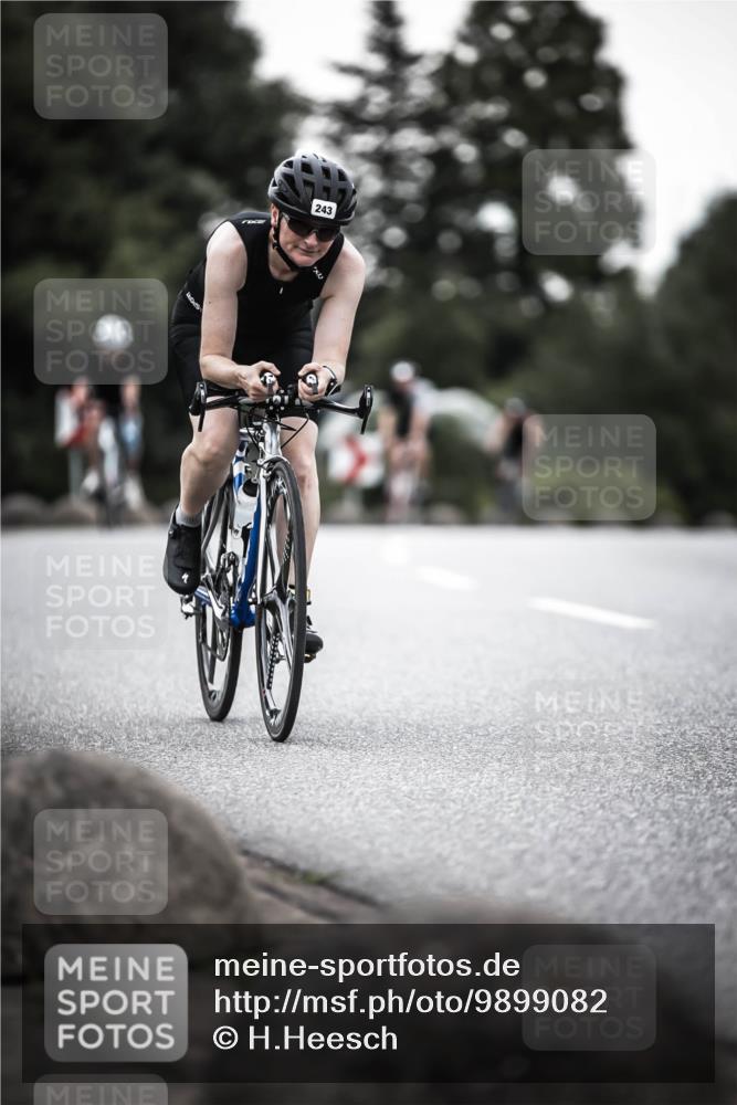 21.06.2026 - 29. Vierlanden-Triathlon H.Heesch http://msf.ph/oto/9899082 21.06.2026 10:06:38 Radfahren 243, 306, 349, 361 meine-sportfotos.de