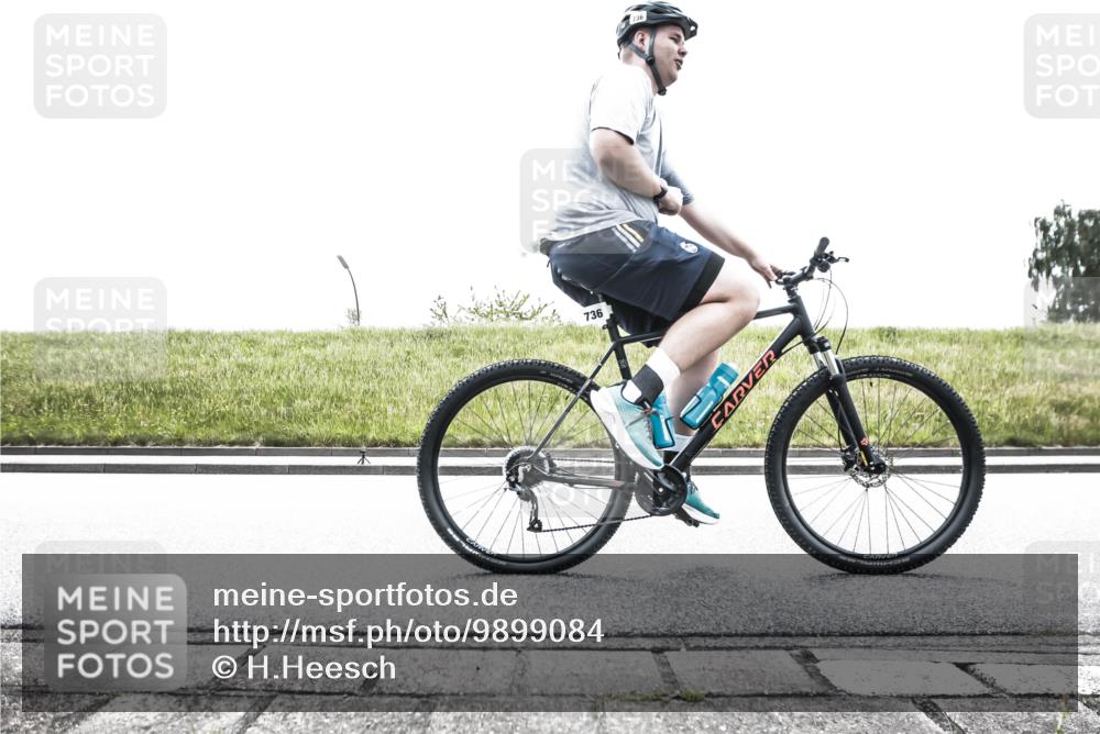 21.06.2026 - 29. Vierlanden-Triathlon H.Heesch http://msf.ph/oto/9899084 21.06.2026 11:32:31 Radfahren 168, 668, 677, 736, 903, 906 meine-sportfotos.de
